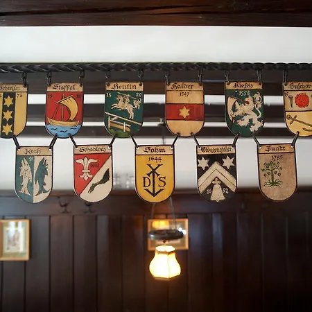 Hotel Engel - Lindauer Bier Und Weinstube 3*
